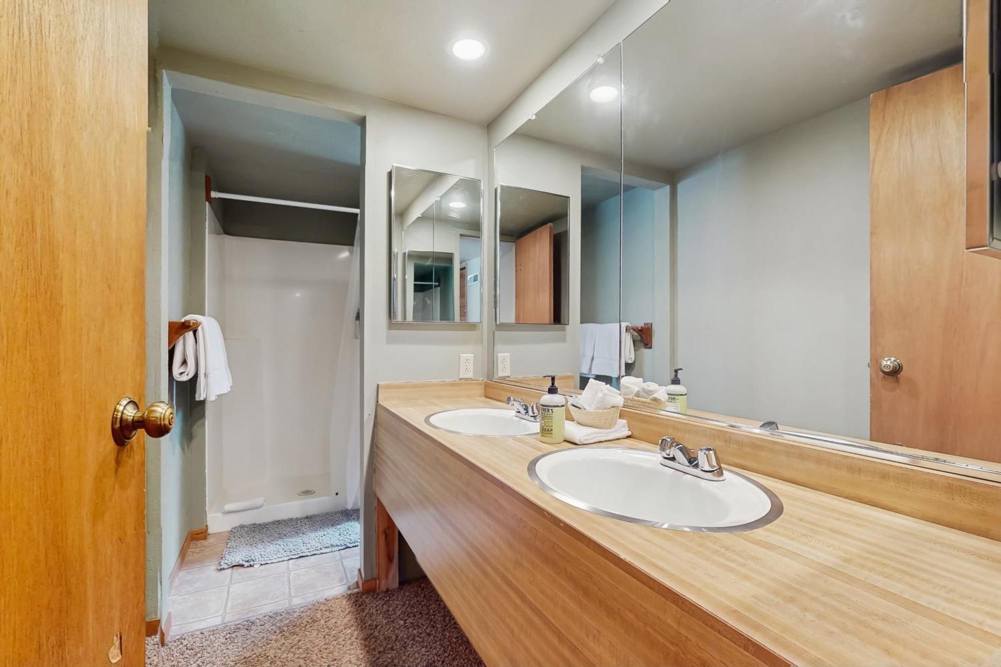 Retro Family Gathering Home In Tahoe Donner ทรักกี ภายนอก รูปภาพ